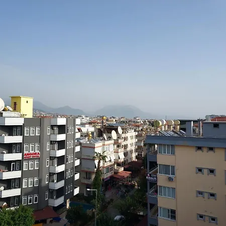 Hotel apartamentowy Larsens *