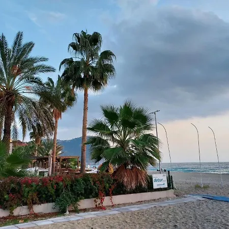 Apartahotel Larsens *