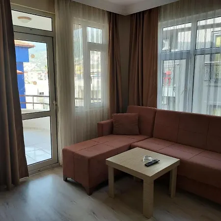 Larsens Apartahotel *