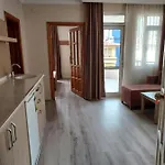 Larsens Αλάνια